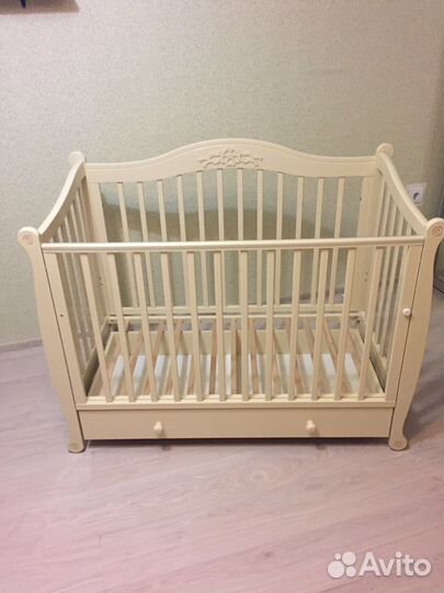 Кроватка детская Гандылян Моника в идеале