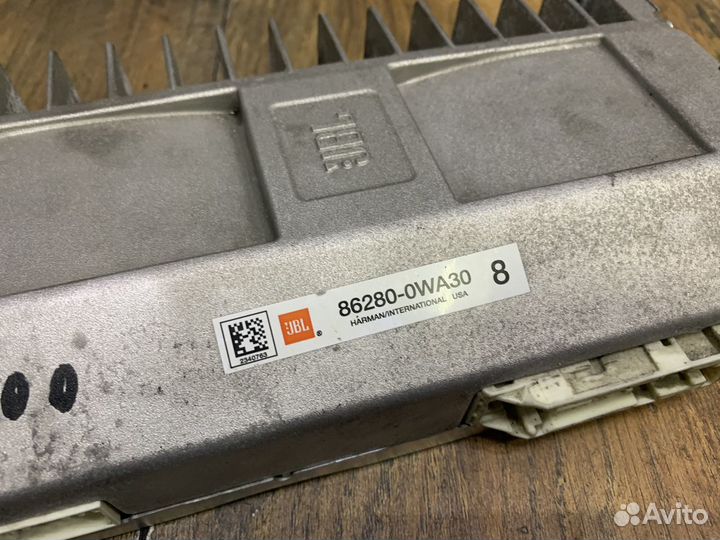 Toyota Land Cruiser Усилитель акустической системы