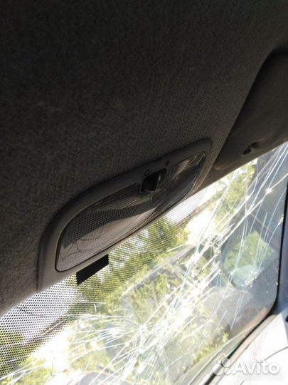 Плафон салона Ford Fiesta 4 1998