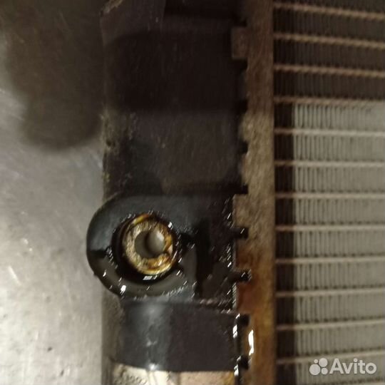 Радиатор охлаждения Тойота