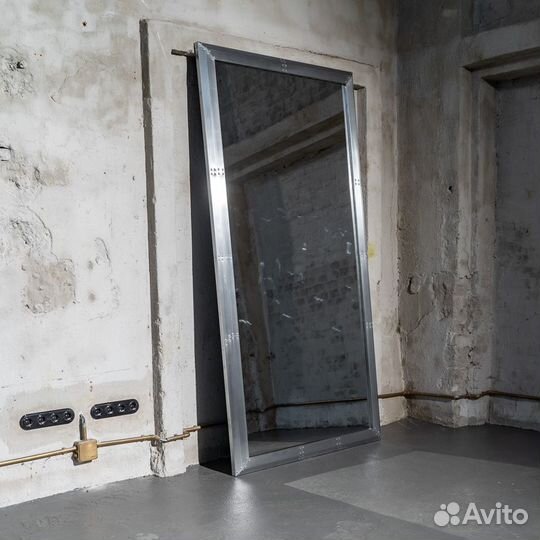 Зеркало в полный рост Narnia Aluminum