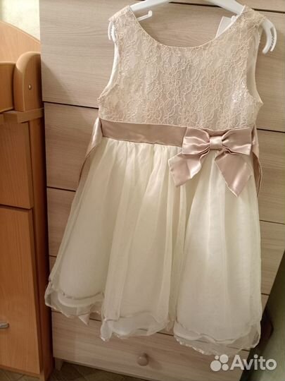 Детское нарядное платье 104