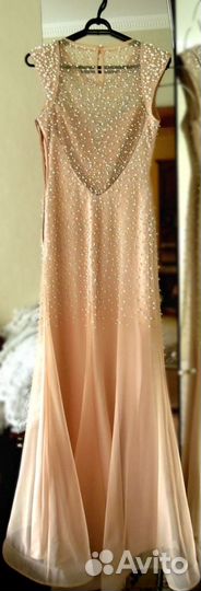 Вечернее платье