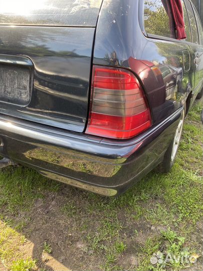 Задние фонари Мерседес-Бенц С180Т classlc,1998 год