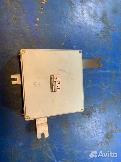 Блок управления двигателем Subaru Legacy BG EJ20D