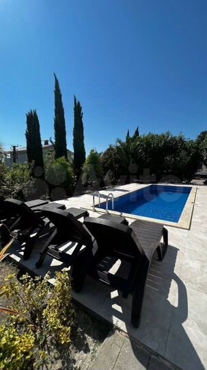 Дом 390 м² на участке 56 сот.