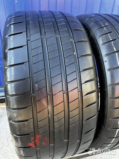 Bridgestone Potenza S005 235/35 R19