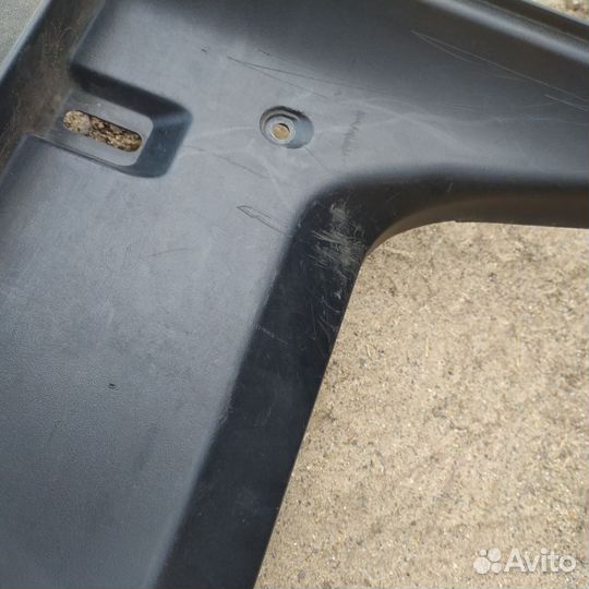 Bmw e39 облицовка багажника щитка заднего