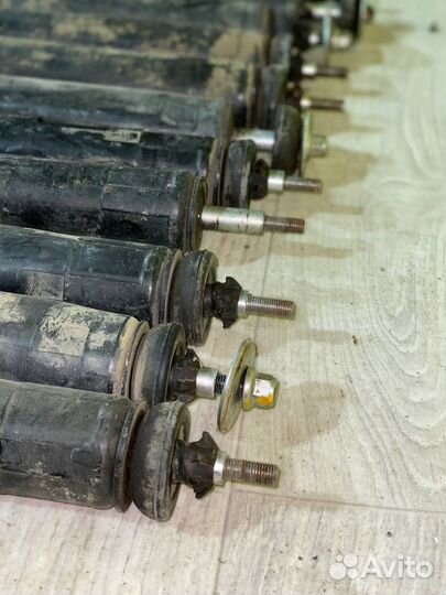 Амортизатор Civic 4D