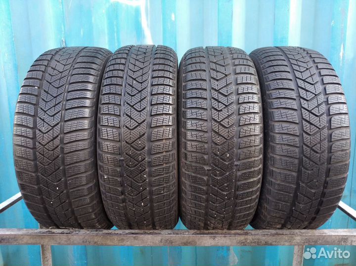 Pirelli Winter Sottozero 3 215/65 R16 100L