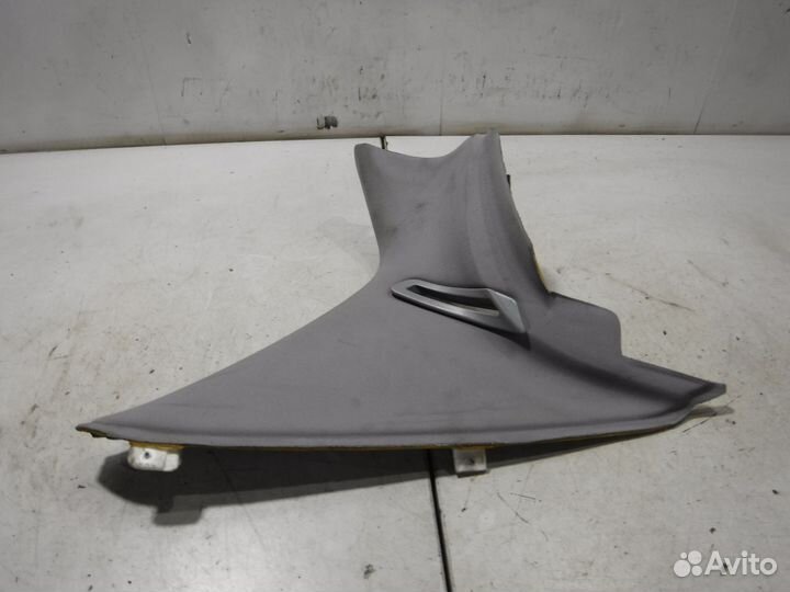 Обшивка стойки задней Volkswagen Phaeton
