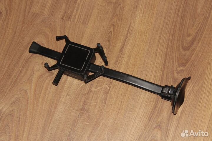 Автомобильный держатель планшета Luxa2