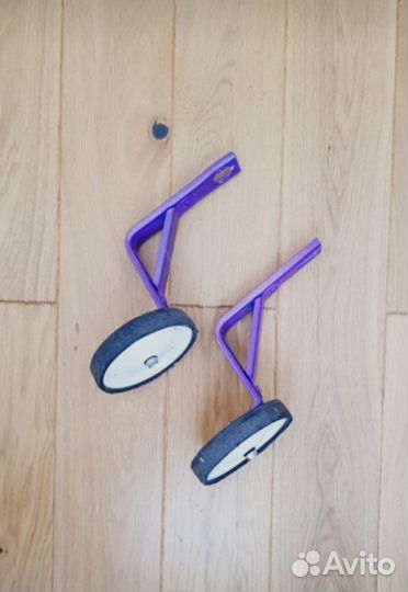 Боковые дополнительные колеса для велосипеда