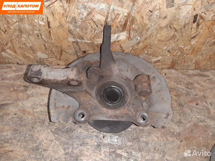 Кулак передний правый Mitsubishi Lancer 9