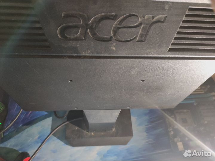 Продаю монитор acer
