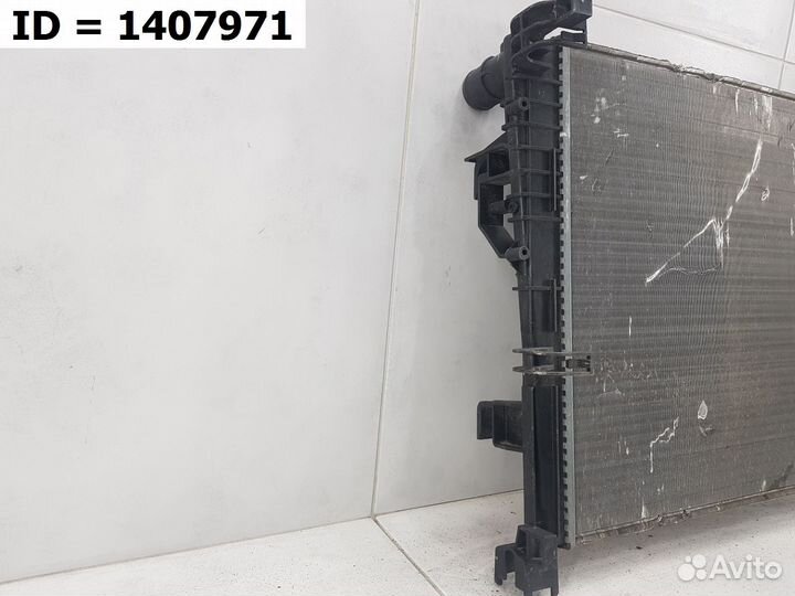 Радиатор охлаждения двигателя Renault Logan