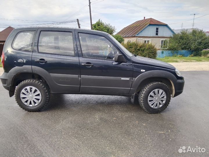 Chevrolet Niva, 2011