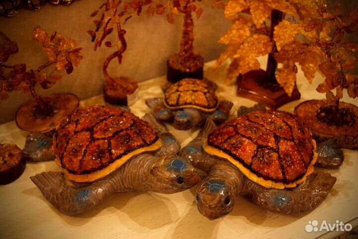 Черепаха статуэтка из янтаря, янтарные фигурки