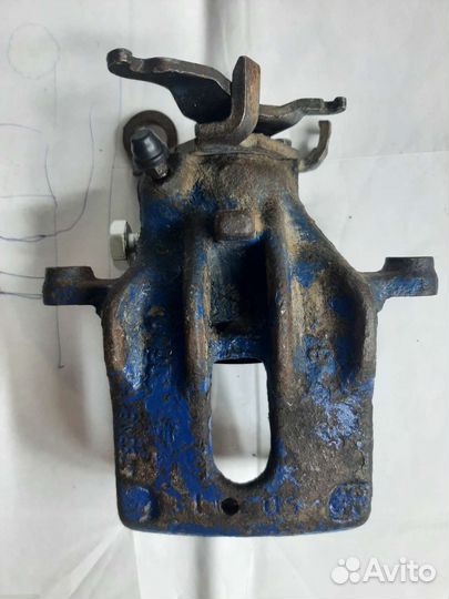 Суппорт задний левый Ford Focus 1