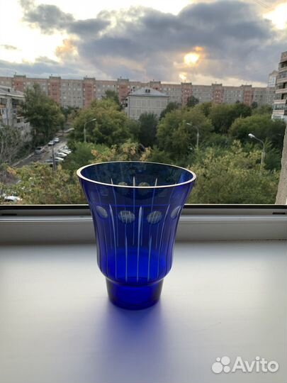 Ваза синее стекло