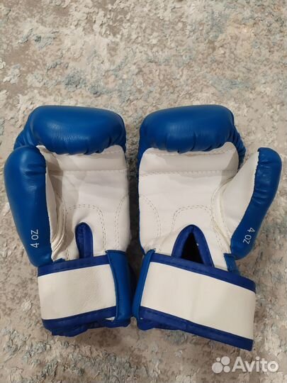 Боксерские перчатки