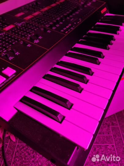 Behringer odyssey аналоговый синтезатор