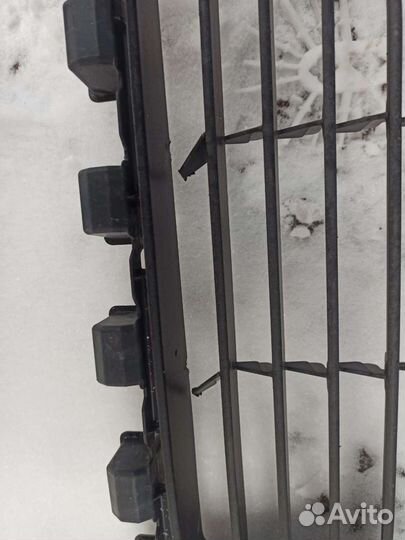 Решетка в бампер Lexus GS IV