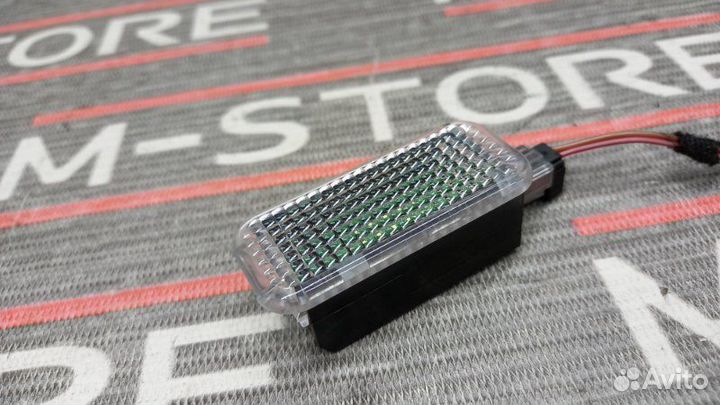 Плафон освещения Audi Q5 8R cdnc 2009