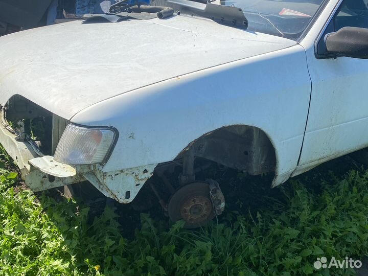 Крыло ford scorpio