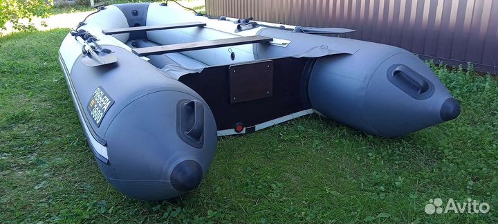 Лодка 4-5 местная пвх,Ривьера 3600 ск
