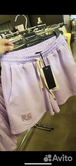 Новые шорты Rinascimento (Италия) р.М