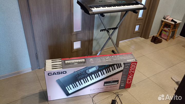 Синтезатор Сasio ctk 2100 с коробкой