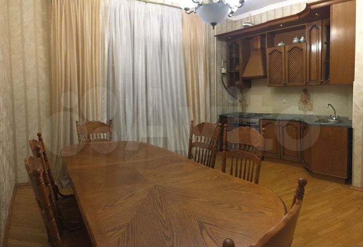 2-к. квартира, 67 м², 5/9 эт.