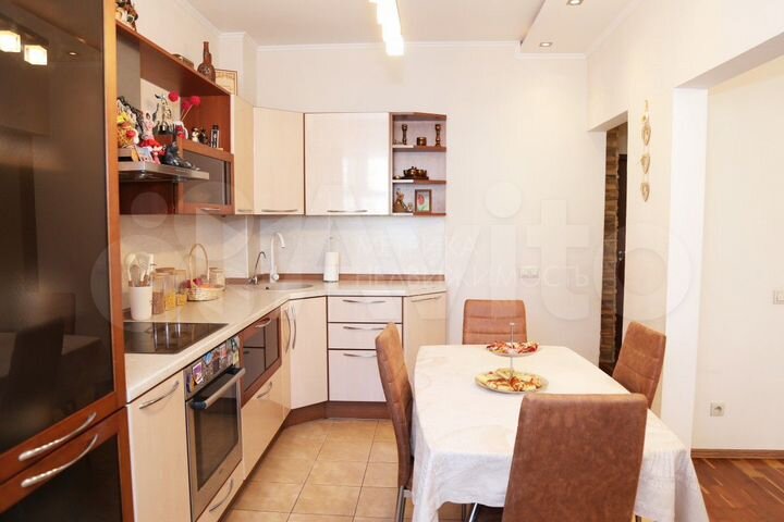 3-к. квартира, 101 м², 7/12 эт.