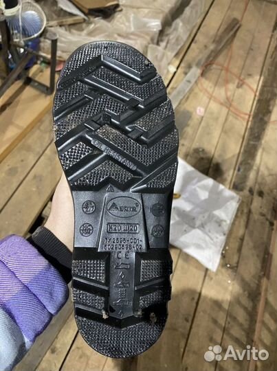 Резиновые сапоги