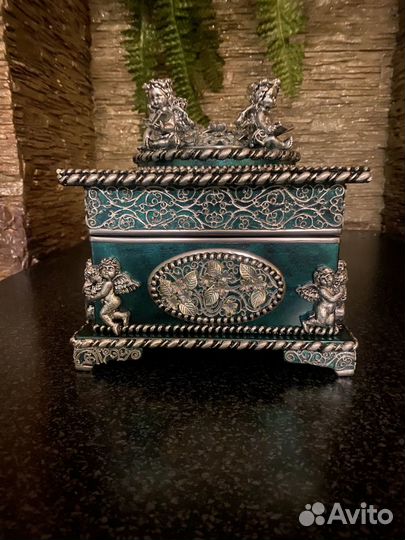 Интерьерная шкатулка-ларчик