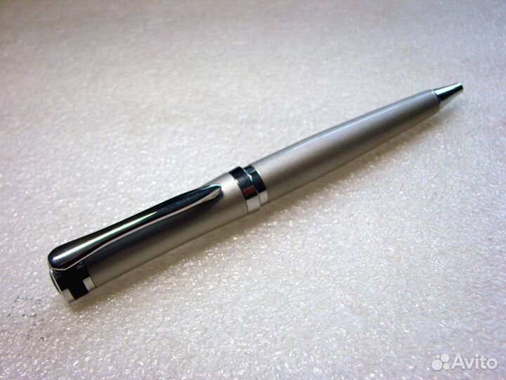 Металлическая ручка oriflame / avon