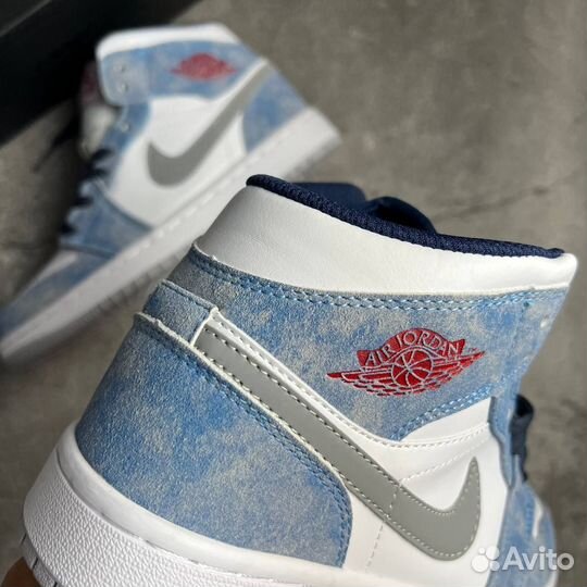 Nike Air Jordan 1 Mid French Blue Fire Red