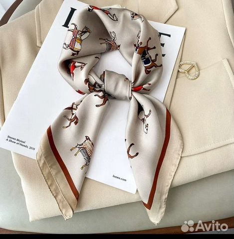 Платок на шею, косынка, шарф