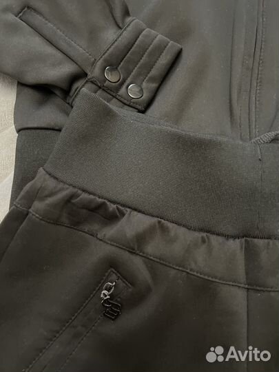 Костюм спортивный на девочку 9-10 лет