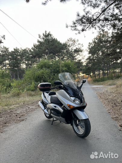 Yamaha T-MAX XP500