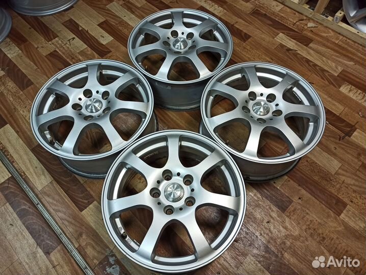 Диски из Японии 16 5х114,3 ET50 без пробега в РФ