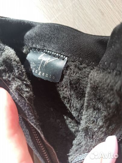 Ботильоны с мехом 36 размер