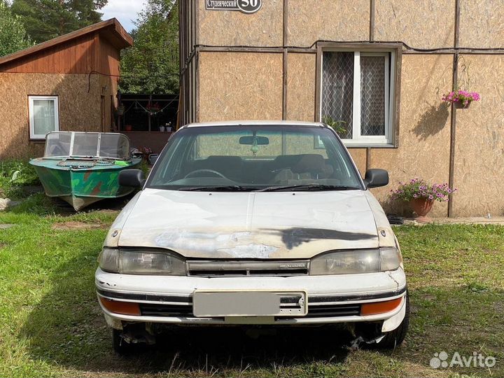 Toyota Carina 1.5 AT, 1991, битый, 454 000 км