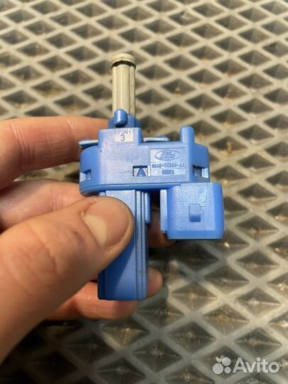 Датчик педали тормоза Ford Focus 1 1.8 eydk 2003г