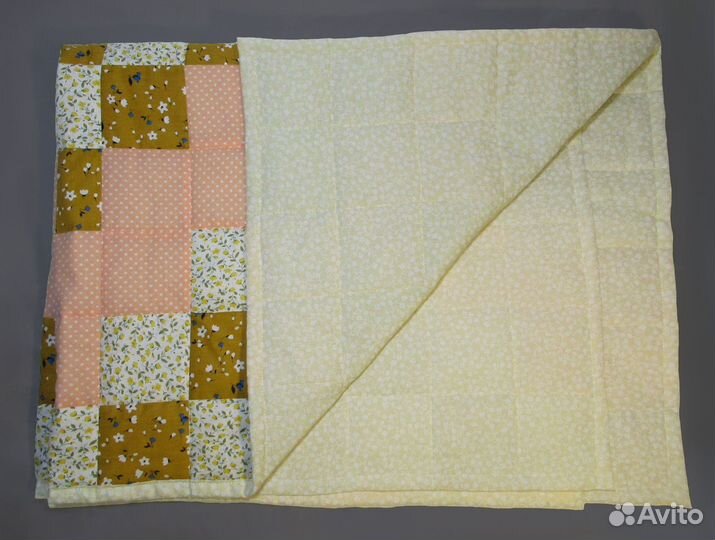Лоскутное детское одеяльце ручной работы
