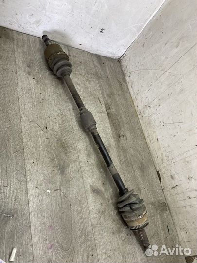 Привод передний правый Hyundai Elantra