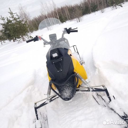 Продам снегоход в отличном состоянии