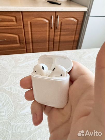 Airpods 2