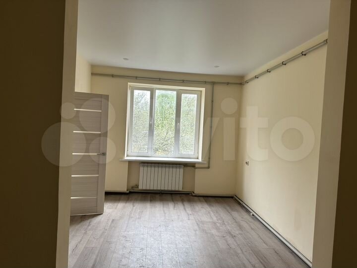 2-к. квартира, 42 м², 2/2 эт.